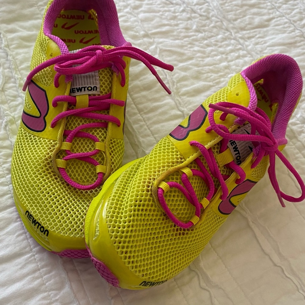Newton MV3 Running shoes in yellow and pink. New without box, size 10.